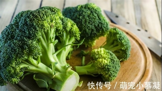 催熟|卖了20年菜的三婶透露:这4种常见的激素蔬菜要牢记,别买错了