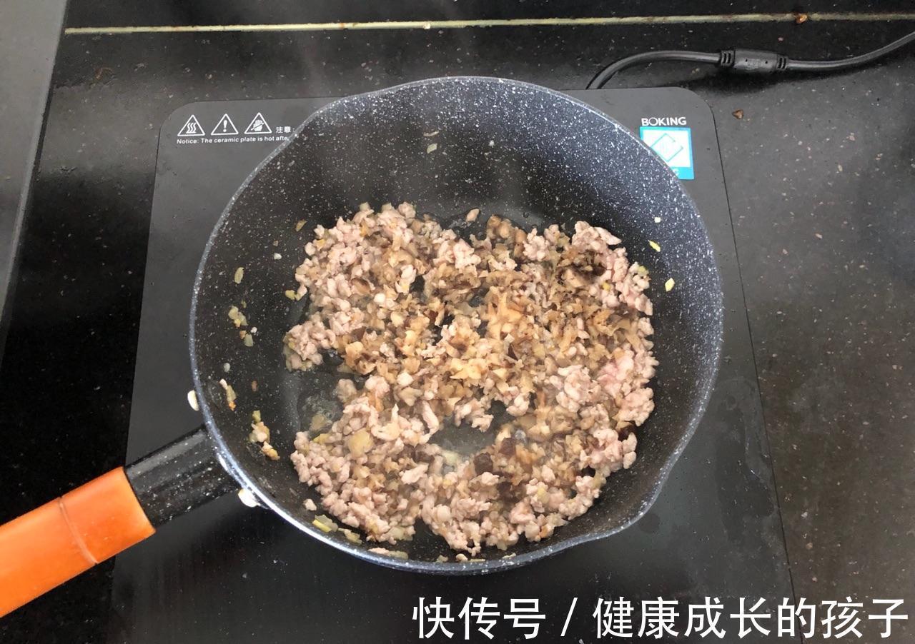 香菇|秋天进补,鸡肉鸭肉都不如吃它,蒸一蒸就出锅,鲜美又下饭