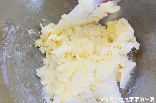 减肥路上的大敌,好吃到炸裂的金黄色面包,每一口都是满满的幸福