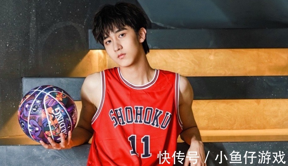 流量小生|《灌篮高手》全能唱跳歌手赵让COS流川枫,官方居然说高度还原