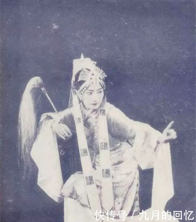 直击陆小曼、林徽因的真容,谁的颜值更胜一筹?老照片见证玄机