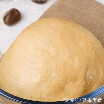 不用剥皮的“大栗子”--栗子面包
