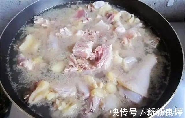 葱段|炖鸡汤时,牢记多加“这一样”鸡汤清亮鲜香,味道好喝还不油腻!