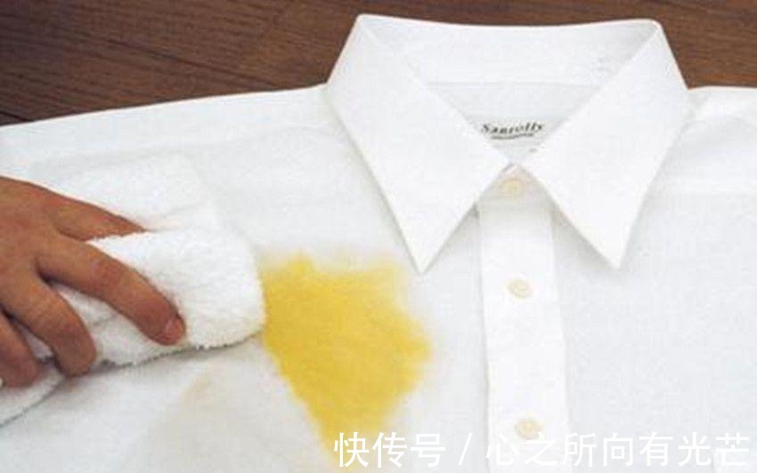 发黄|清洗白色衣服的小妙招, 教你轻轻松松洗白衣服！