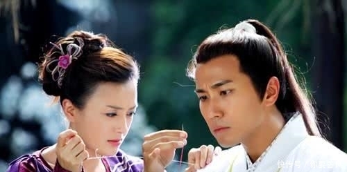  专家|阿斯塔那古墓发现写有字迹的麻布，专家鉴定，说：它们是难得文物