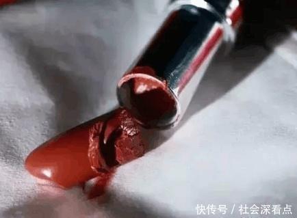 重金属 涂口红前需要先涂润唇膏吗多数人都搞错了,难怪唇色悄悄变深了