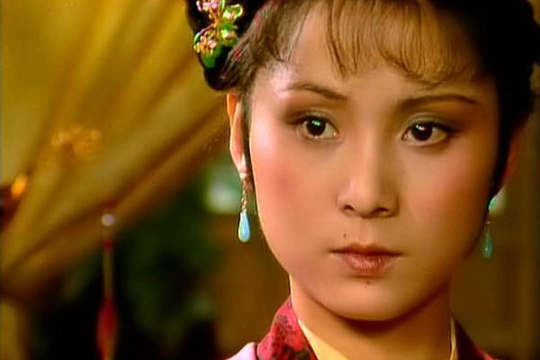 燕窝!薛宝钗为何轻松策反林黛玉?晴雯直着脖子的嘶喊:暴露出尤物之殇