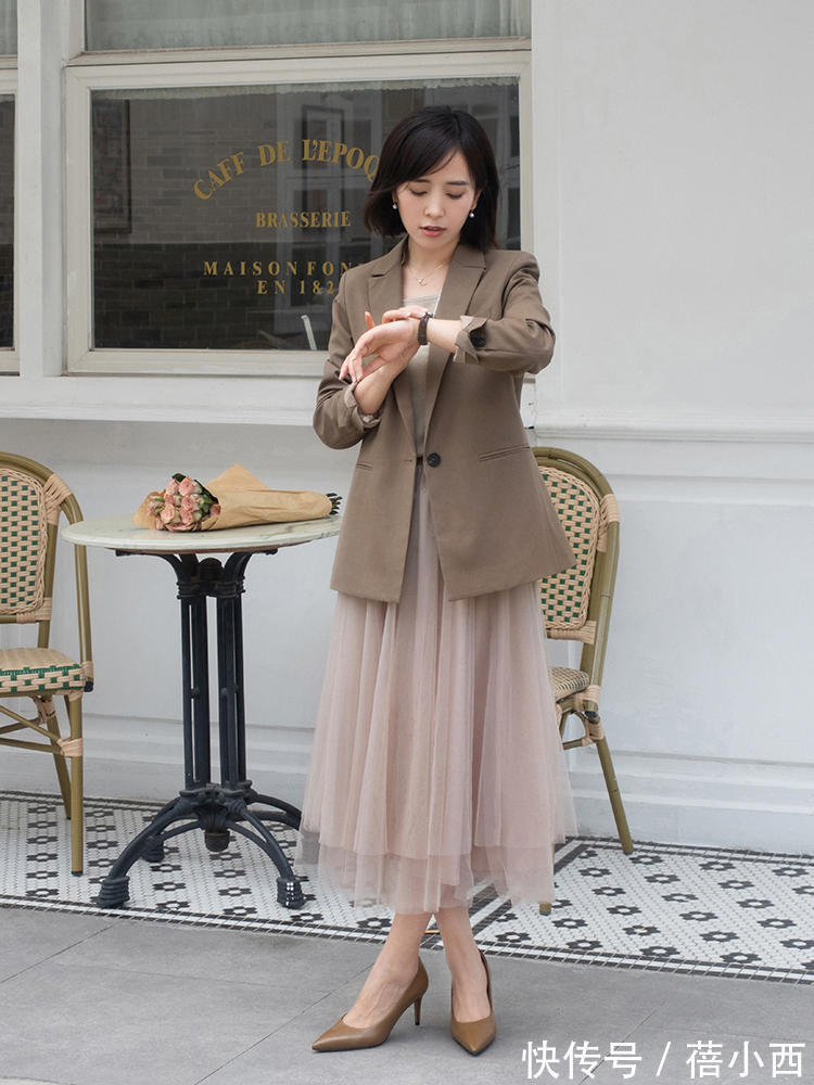 女生|女生一定要精致!推荐12套半身裙早秋搭配,活得漂亮更要穿得漂亮