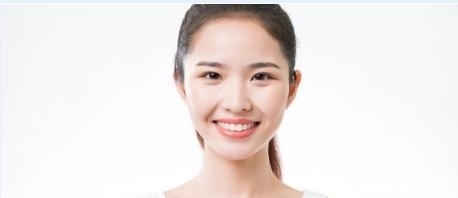 斑点|不做“黄脸婆”,皮肤科医生:3种食物常吃,美白淡斑