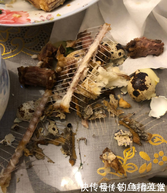 带鱼|吃钓鱼人钓的鱼要千万小心这是为什么呢