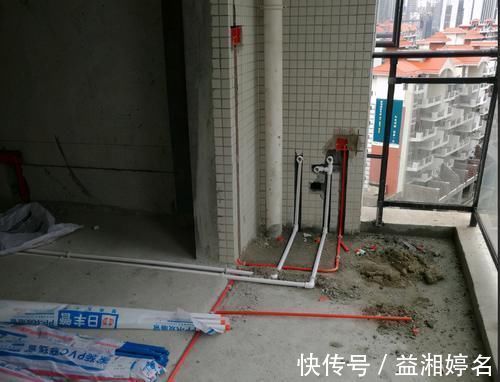 改造|6平方米阳台被老公用了两万改造，有各种新花样，邻居都来夸奖