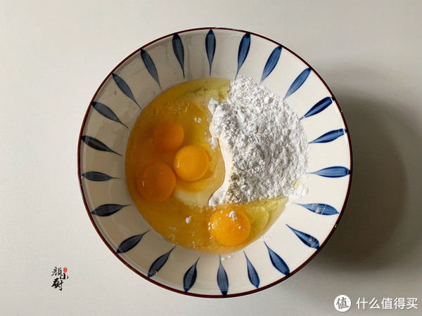 莲藕别再炒着吃,加4个鸡蛋简单一做,比吃肉还过瘾,全家都爱吃