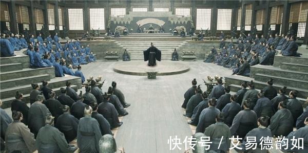 上联|姑娘出一上联:“早上烧草做早饭”,秀才对出下联,让姑娘害羞