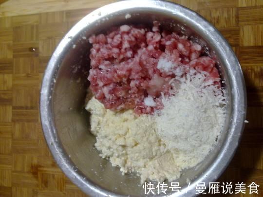 不管炸啥丸子,只要学会这一招,炸出来又香又脆,酒店大厨都在用