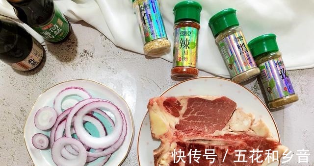 塞牙|做牛排时直接下锅煎就废了，多加这1步，牛肉又鲜又嫩还不塞牙！