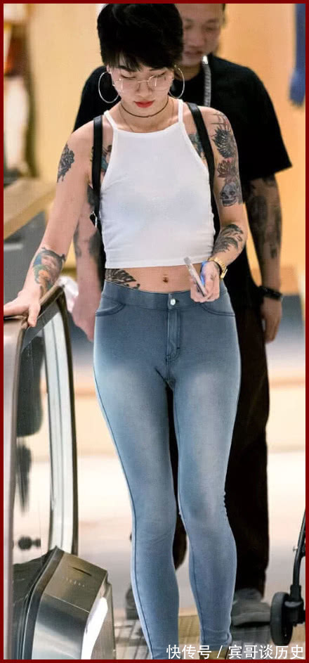 吸睛 时尚靓丽的牛仔裤,永不落伍的吸睛神器,而且修身显瘦