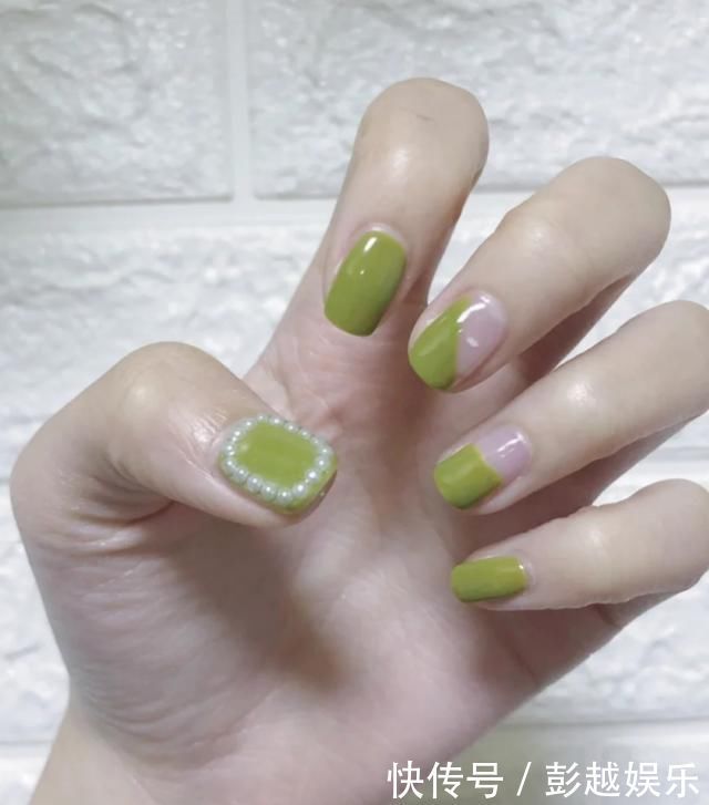 超适合春天的五款美甲,原谅色最受欢迎,看过的都纷纷被种草