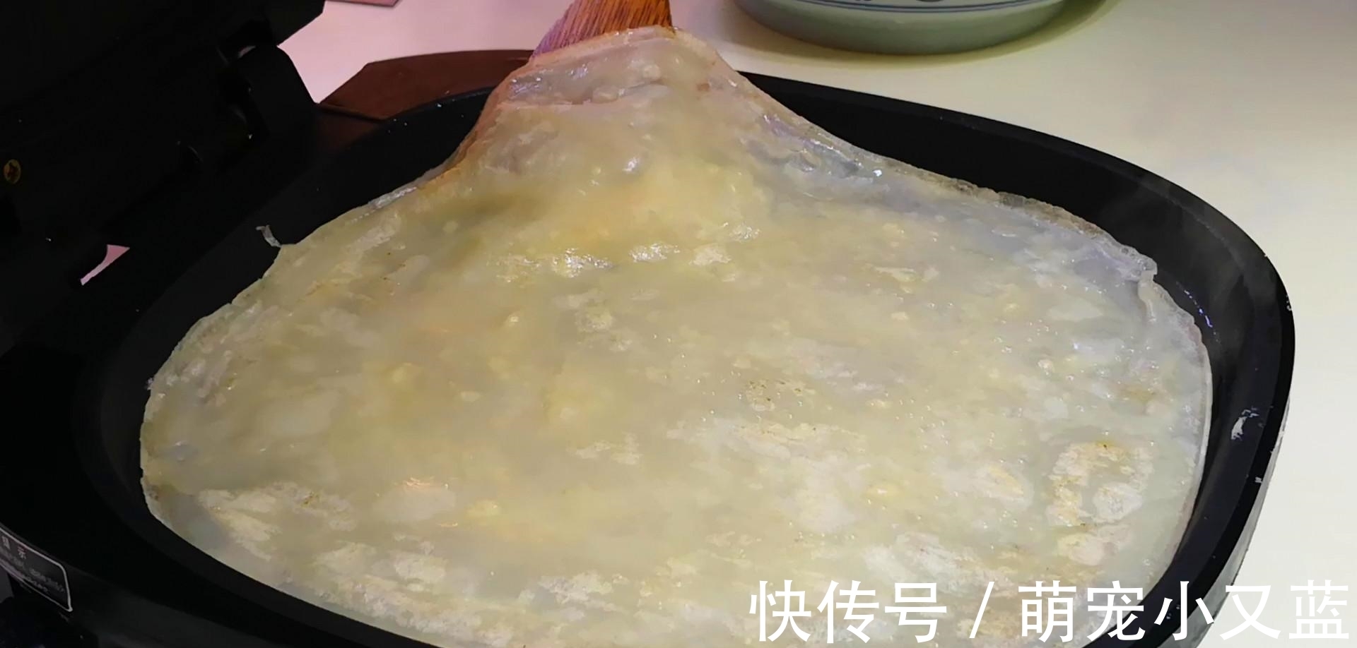 凉开水|电饼铛做凉皮，原来这么简单，不用洗面不用蒸，30秒做一张，好吃