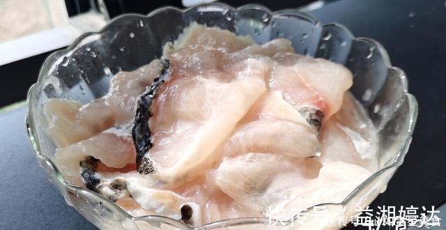 酸菜鱼咋做，鱼片才能又嫩又滑，配料、做法是关键，爱吃的看这里