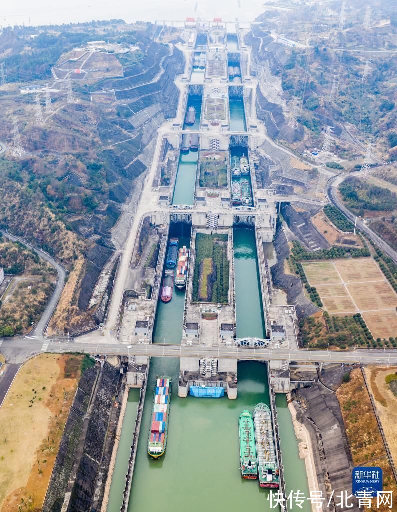 三峡枢纽|三峡枢纽年航运通过量首次突破1.5亿吨