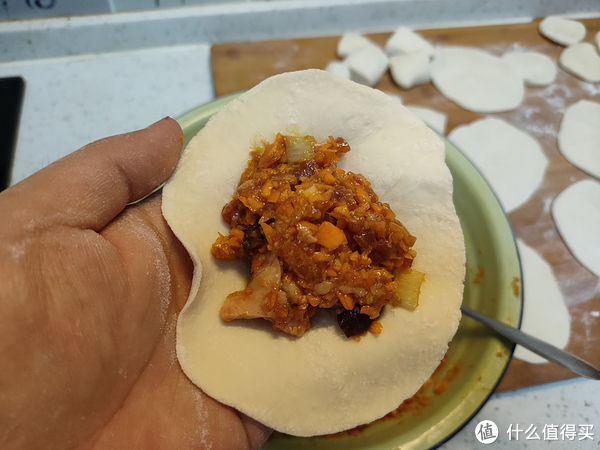 牛肉包子这样做，表皮暄软馅料香，真不错