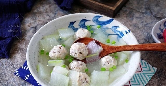 脂肪最怕这个菜，用来煮汤，每天喝1碗，清肠刮油，小肚腩没了