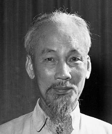 胡志明精通中国汉语,为何在越南建立以后,就下令废除汉字?