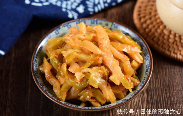 骨科主任不论男女,日常多吃3物,增加骨密度,缓解骨质疏松