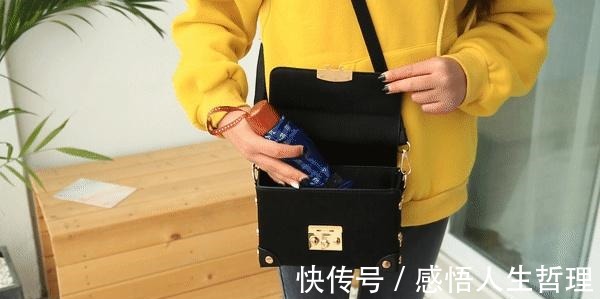 洗漱包 建议大伙出门旅游别再大小包了,现在流行这样做,轻松又高级!