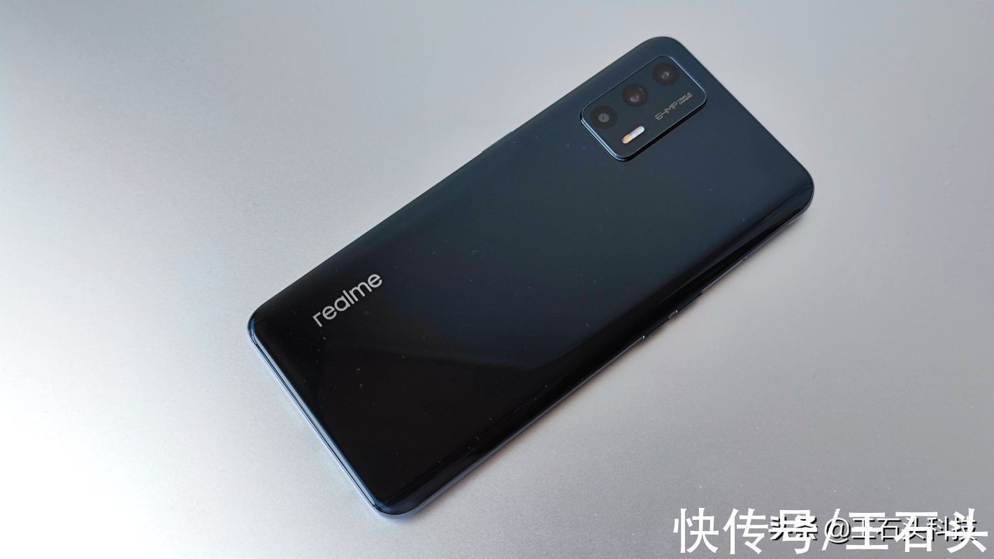 none|realme GT Neo2T体验：1899元起售，能成为双11新爆款吗？