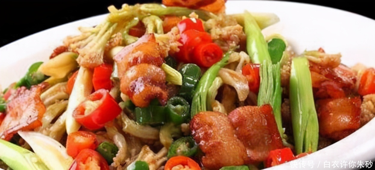 菜花|女性步入中年,推荐吃三种美食,祛皱养颜,延缓衰老,滋养肌肤