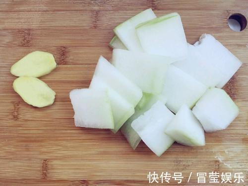 绿豆芽|夏季减肥吃什么菜冬瓜利尿、豆芽减脂、丝瓜通便,今晚就炒一盘