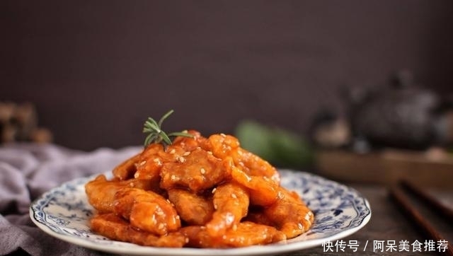 刚刚简单做了一桌子菜,味道超美,全家人抢着吃!