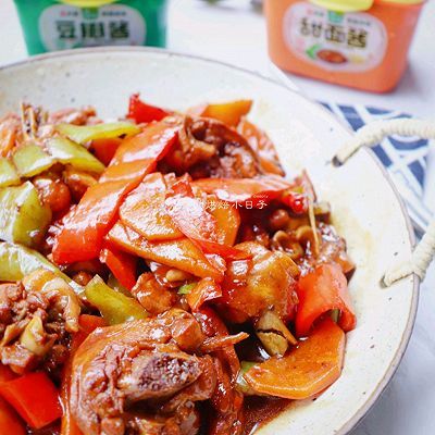 豆瓣酱|#一勺葱伴侣，成就招牌美味#青椒炒鸡腿