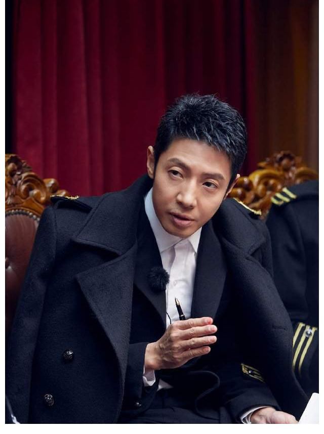 《明星大偵探7》錄制時(shí)間泄露，何炅撒貝寧繼續(xù)常駐