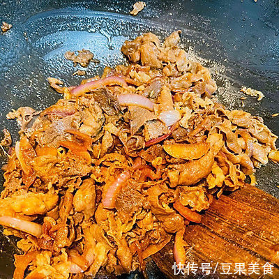 孜然粉辣椒粉|#一口新年味，全家享佳味#炒烤肉（贝勒爷烤肉）