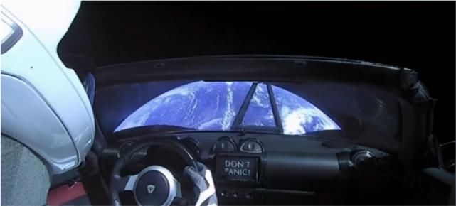 两年前升上太空的特斯拉汽车，已靠近火星，但它的最终命运却令人唏嘘