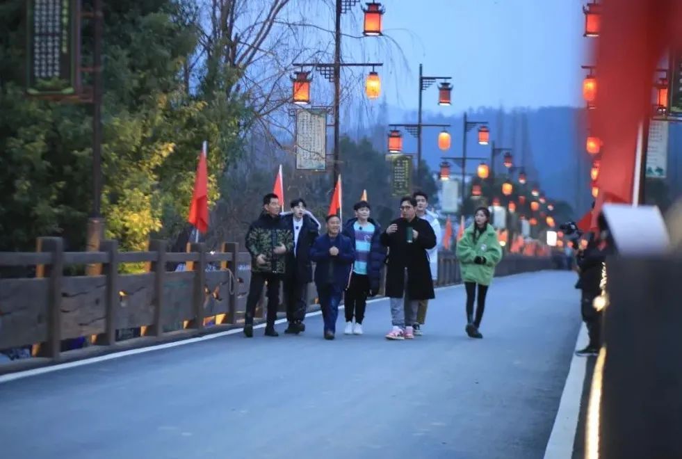 开化迎来明星“宝藏团”!有华少、THE9-孔雪儿、熊梓淇、尤长靖、费启鸣、任贤齐……