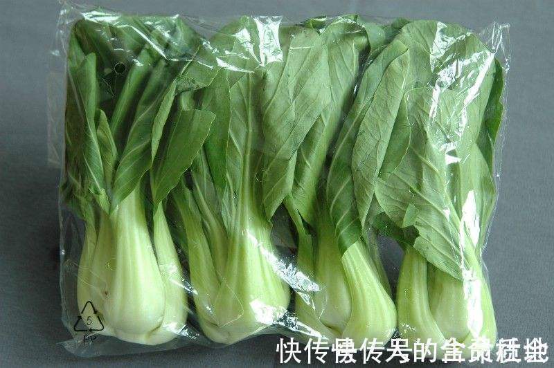 蔬菜|入冬后,3种蔬菜别再买了,不然老人孩子遭殃,早知早受益