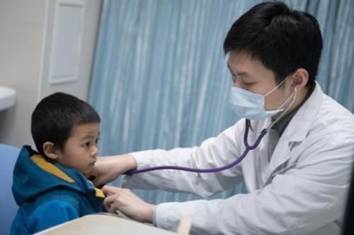 豆子粥|儿科医生:孩子睡前,常吃的4样食物别碰,容易积食不长个!