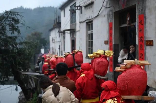 被震撼到了！祁门、休宁、歙县元宵节好热闹！现场人山人海！