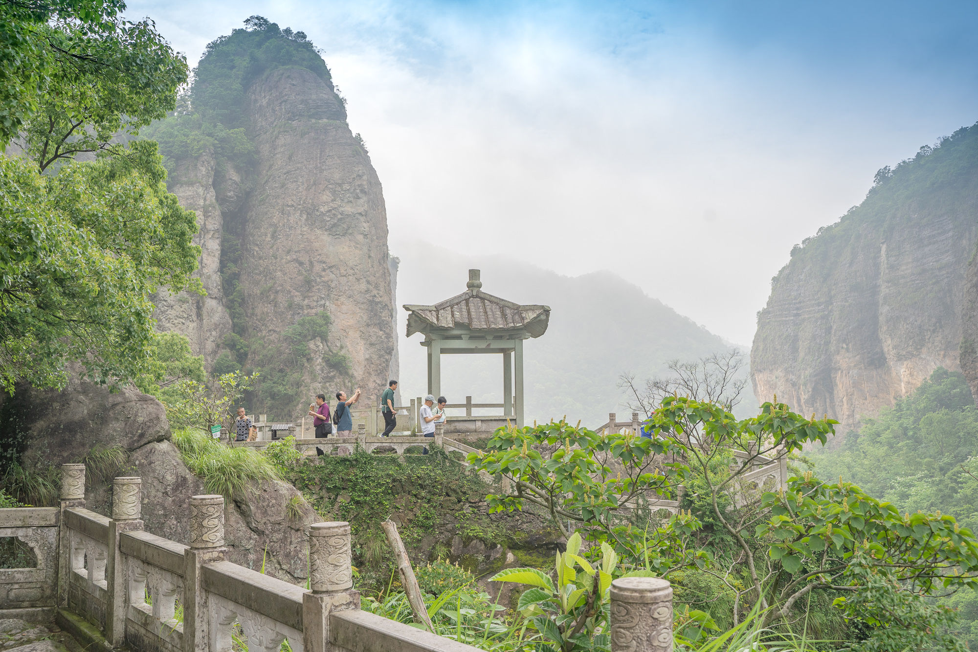 山峰|神奇梦幻的雁荡山灵峰，白天夜晚来两次，日景耐看，夜景销魂