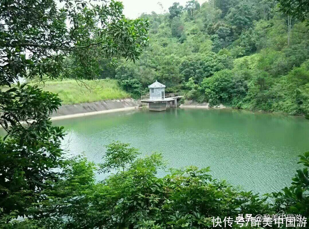 探访红花湖景区，环境清幽，山环水绕，环湖骑行好去处