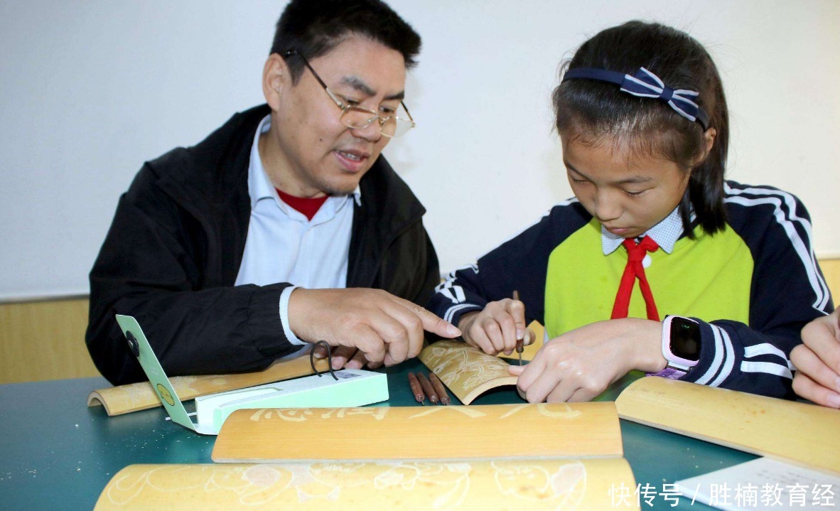 学习成绩|孩子粗心的背后，是基础知识不牢，应及时复习别大意