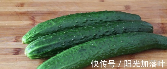 小米椒|黄瓜百吃不厌的做法,爽脆可口,比吃肉还解馋,天天吃不够!