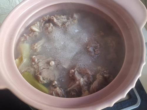 三九天别错过这碗汤，它营养“赛人参”营养滋补，暖心暖身还暖胃