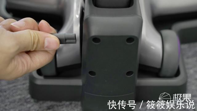 污渍|插画师清扫画室最佳助手,定点喷洗+强大吸力,一杆解决顽固污渍