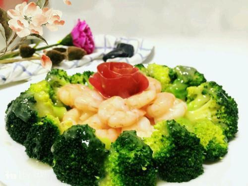 虾仁|西兰花最好吃的做法，每次做两盘，只要一上桌，准能吃个精光！