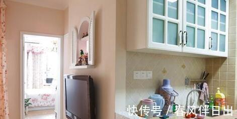 新房|深圳的35平新房,厨房在厕所里,吃饭在鞋柜上,一点都不敢浪费