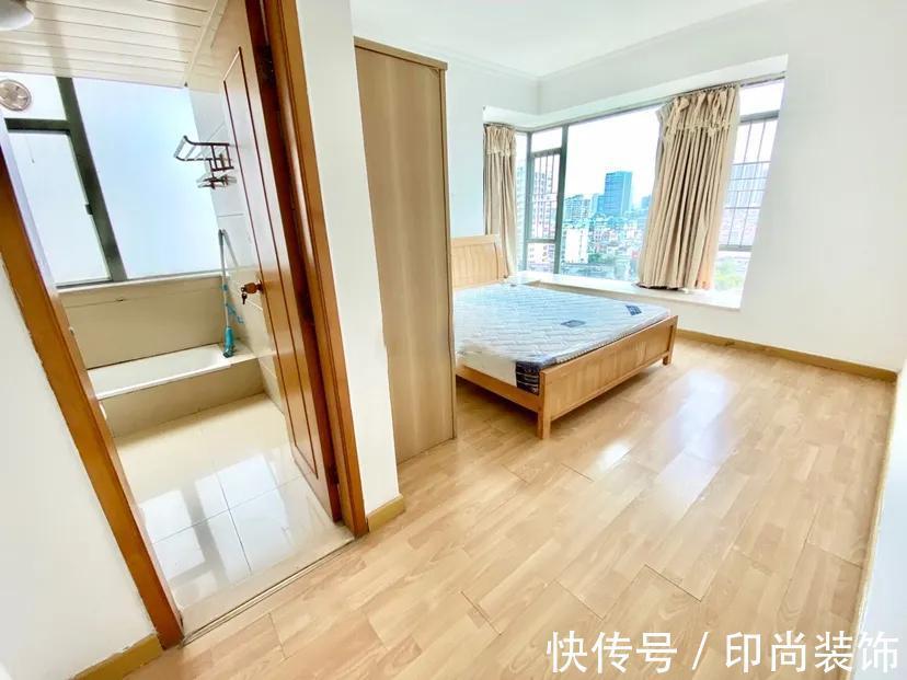 厨房|黄石印尚装饰 ▏爆改98㎡老房,厨房连推两堵墙,客厅是全小区最美的!